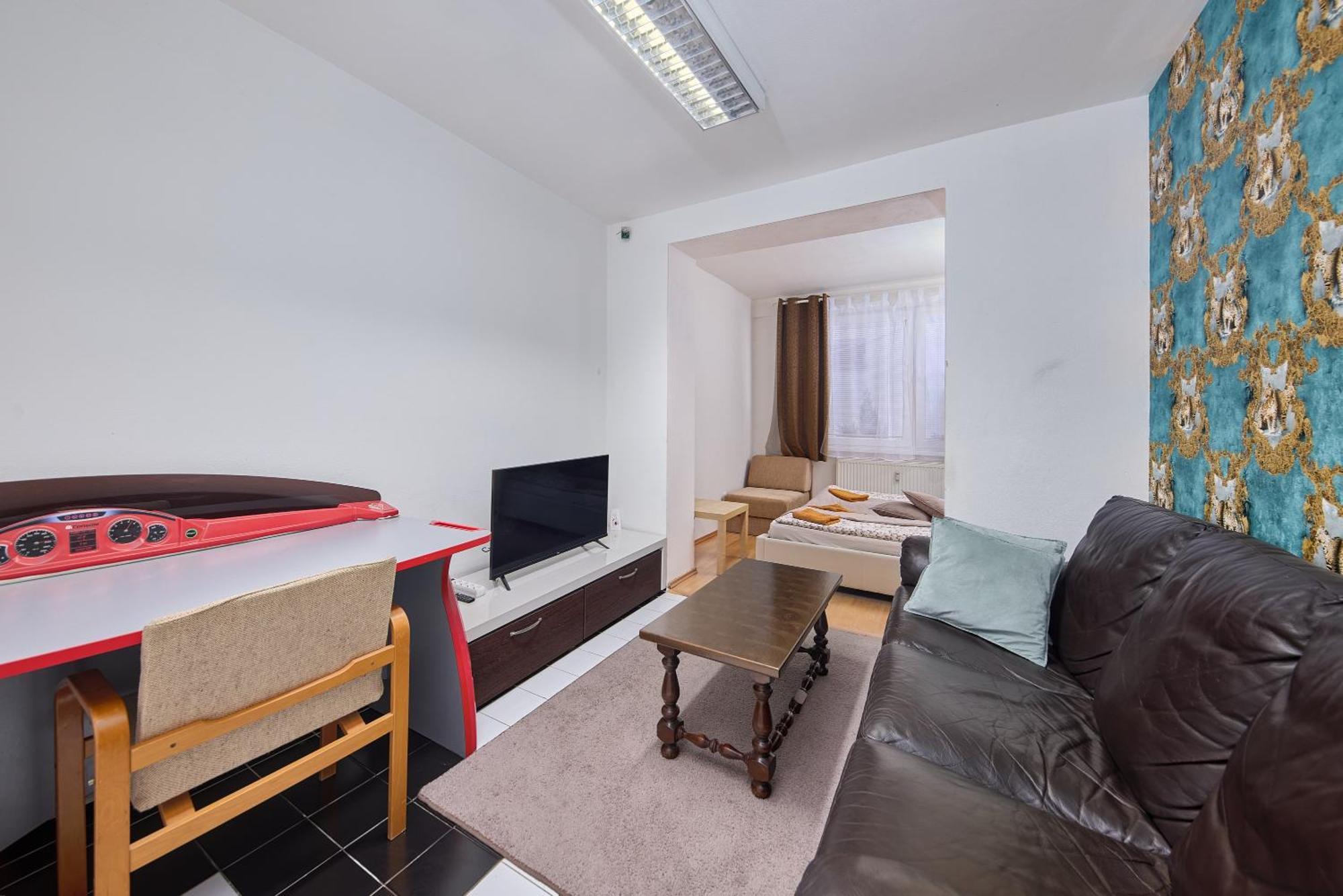Destiny Apartment บราติสลาวา ภายนอก รูปภาพ