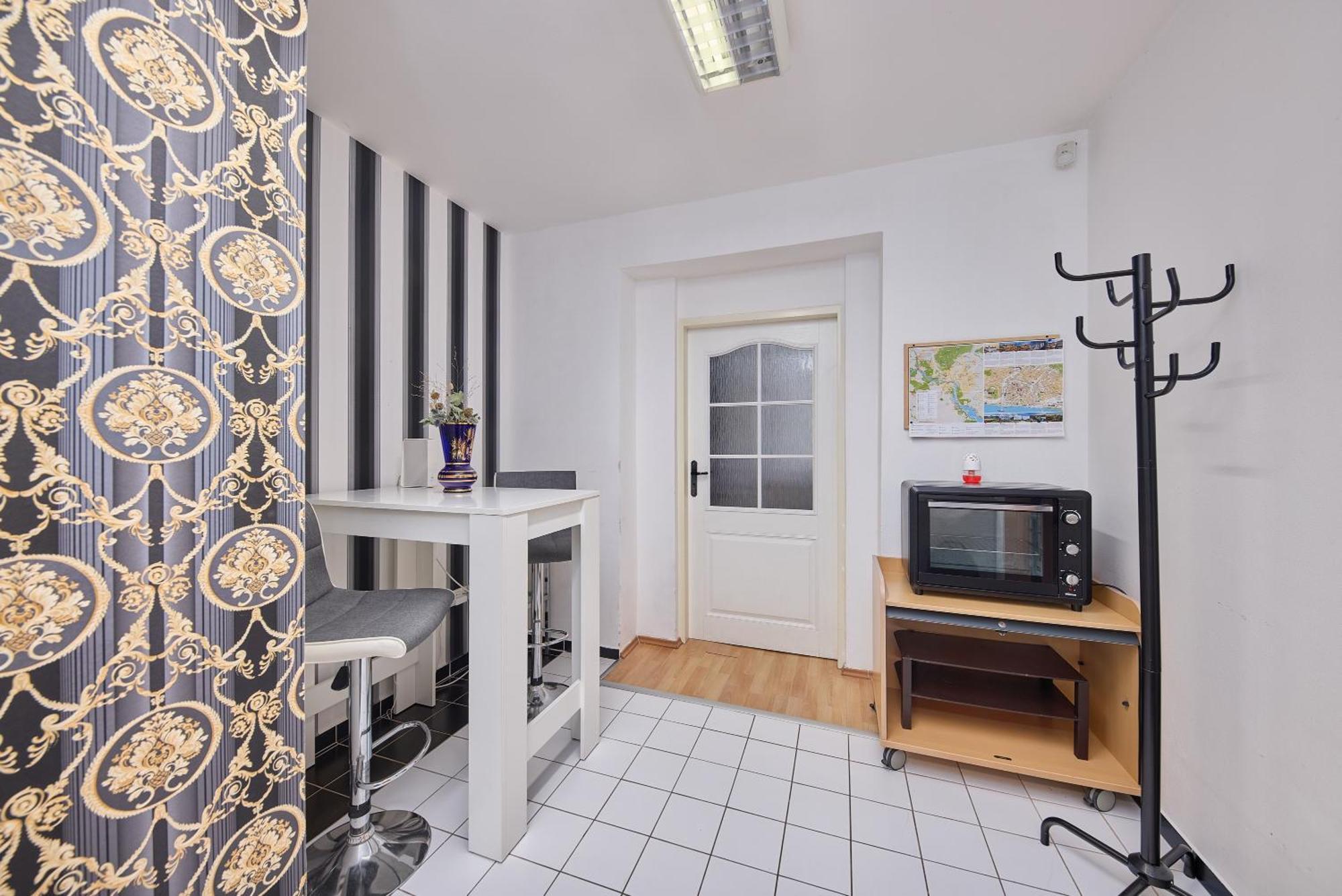 Destiny Apartment บราติสลาวา ภายนอก รูปภาพ